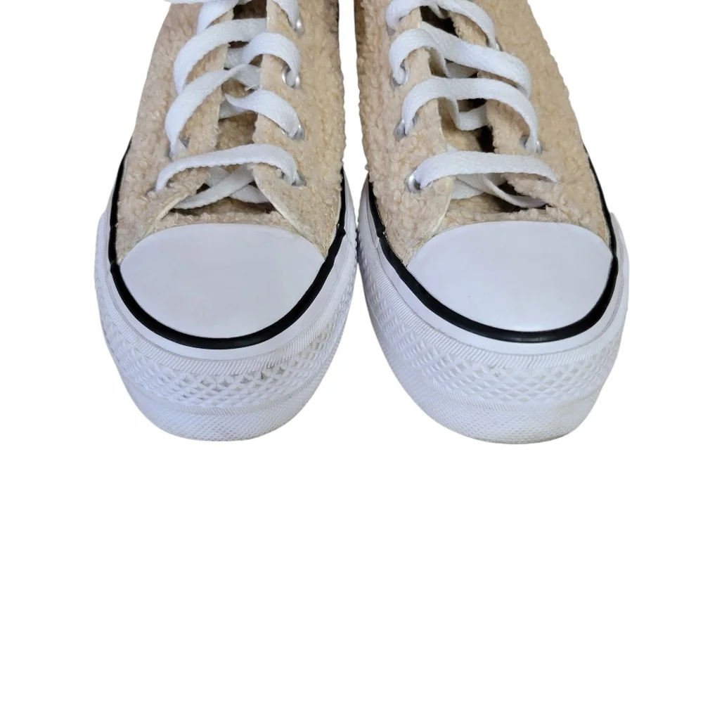Converse Chuck Taylor All Star Lift Platform Sherpa Shoe - Picture 4 of 8